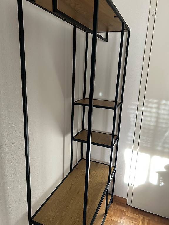Guardaroba: Flurgarderobe  – Usato da Allschwil venduto da jas_jlx9 1
