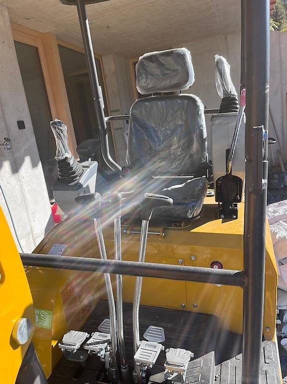 Escavatori: Mini Pelle HUAYEE HY18 – Usato da Sarreyer venduto da beremc 2