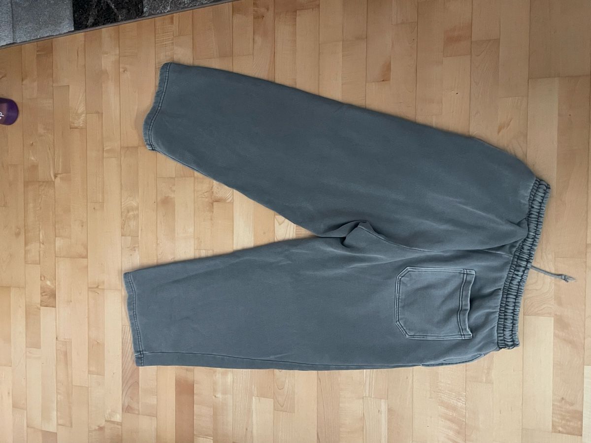 Pull&Bear Lotti di vestiti: Pull and Bear Sweatpants Paket – Usato da Münchenbuchsee venduto da nia_w9q5 2