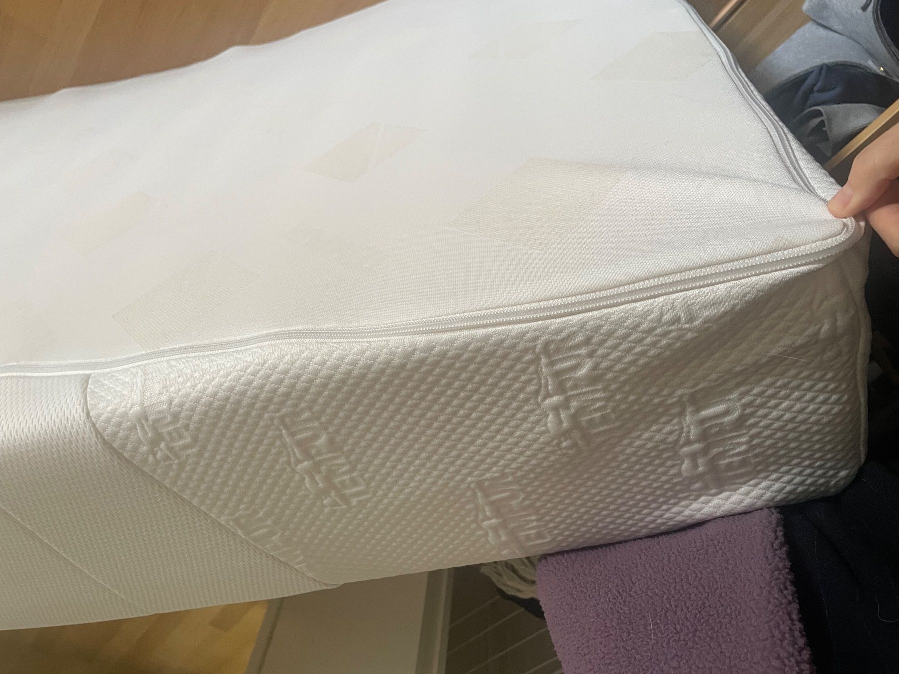 Tempur Matratzen: Tempur Matratze, Cloud, 1 x 2m – Gebraucht aus Basel von nieohneseifewaschen 1