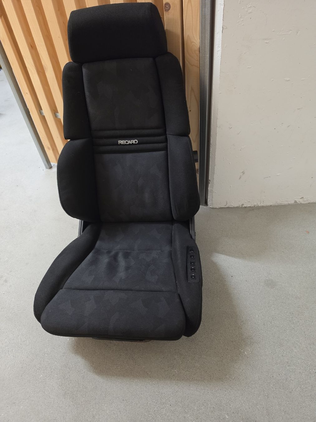 Recaro Toutes les pièces auto: Recaro Orthopäd 94 Sitz – D'occasion à zürich par val_yr8v 1