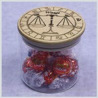 Sternzeichen Waage - Glas mit Buchenholz-Deckel gelasert