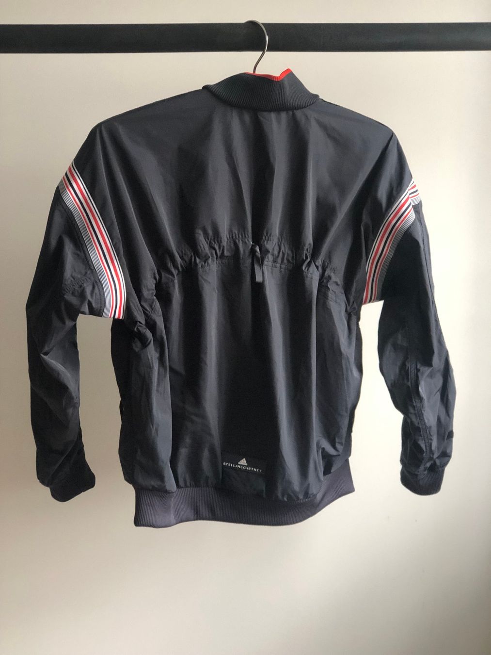 Stella McCartney Jacken: Stella McCartney Jacke – Gebraucht aus Unterägeri von Lerchemeerenge 2
