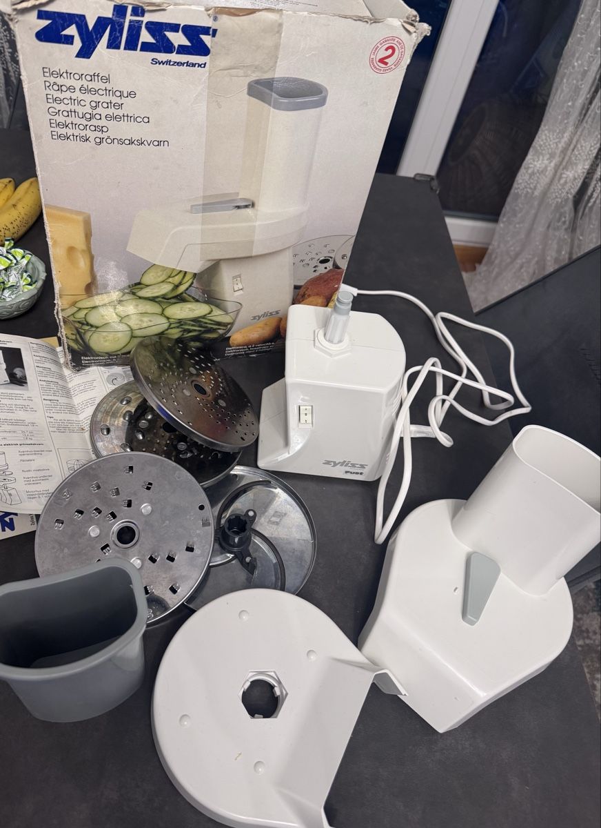 Küchengeräte: Küchenmaschine – Gebraucht aus Mönchaltorf von gol_pg75