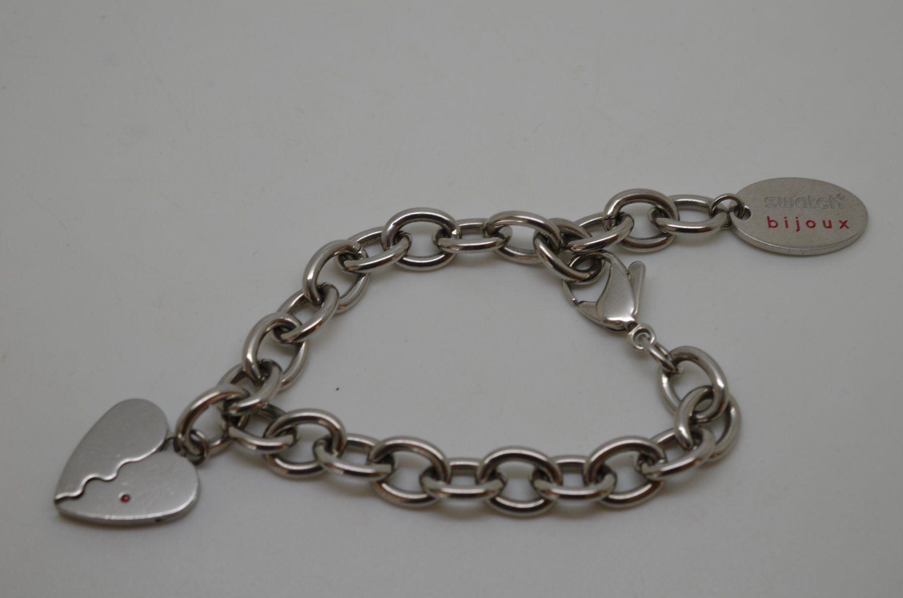 Swatch Armbänder & -reifen: Swatch bijoux bracelet acier avec coeur – Gebraucht aus La Croix (Lutry) von OMEGA07 1