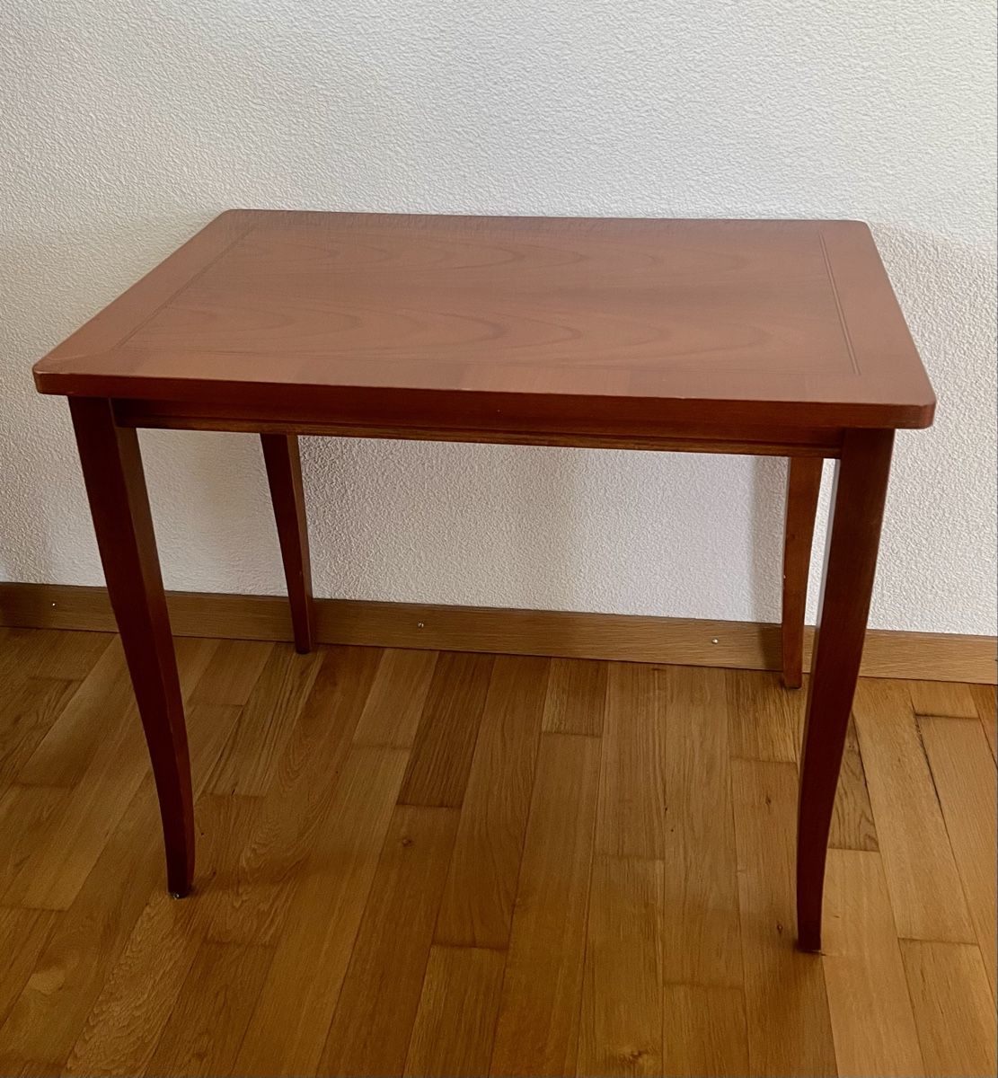 Tavoli: Beistelltisch Nussbaum – Usato da Horn venduto da mon_52d6