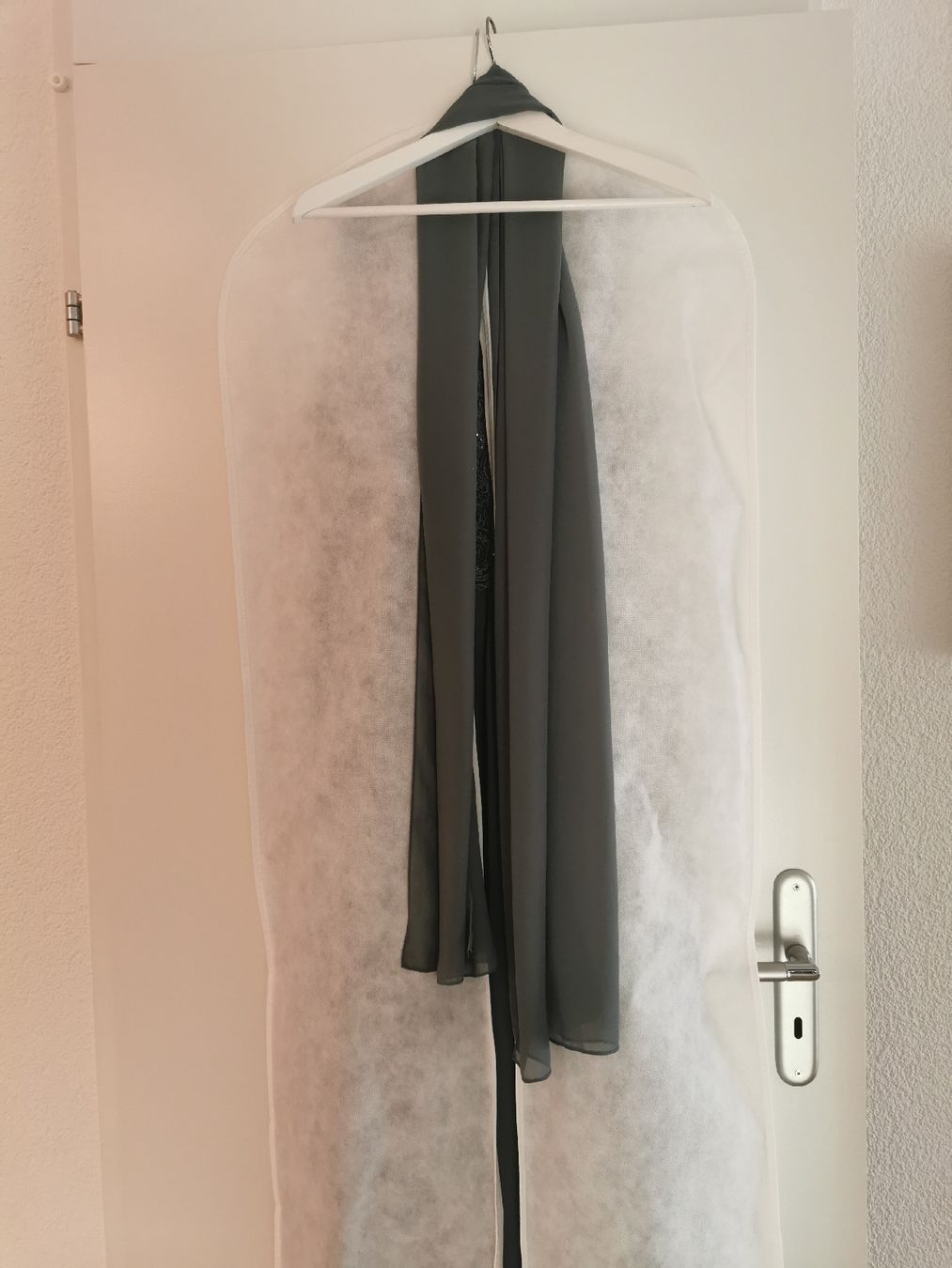 Kleider: Cocktailkleid eukalyptusgrün mit Strasssteinen, Grösse 42 – Neu (gemäss Beschreibung) aus Wittenbach von Nnic 6