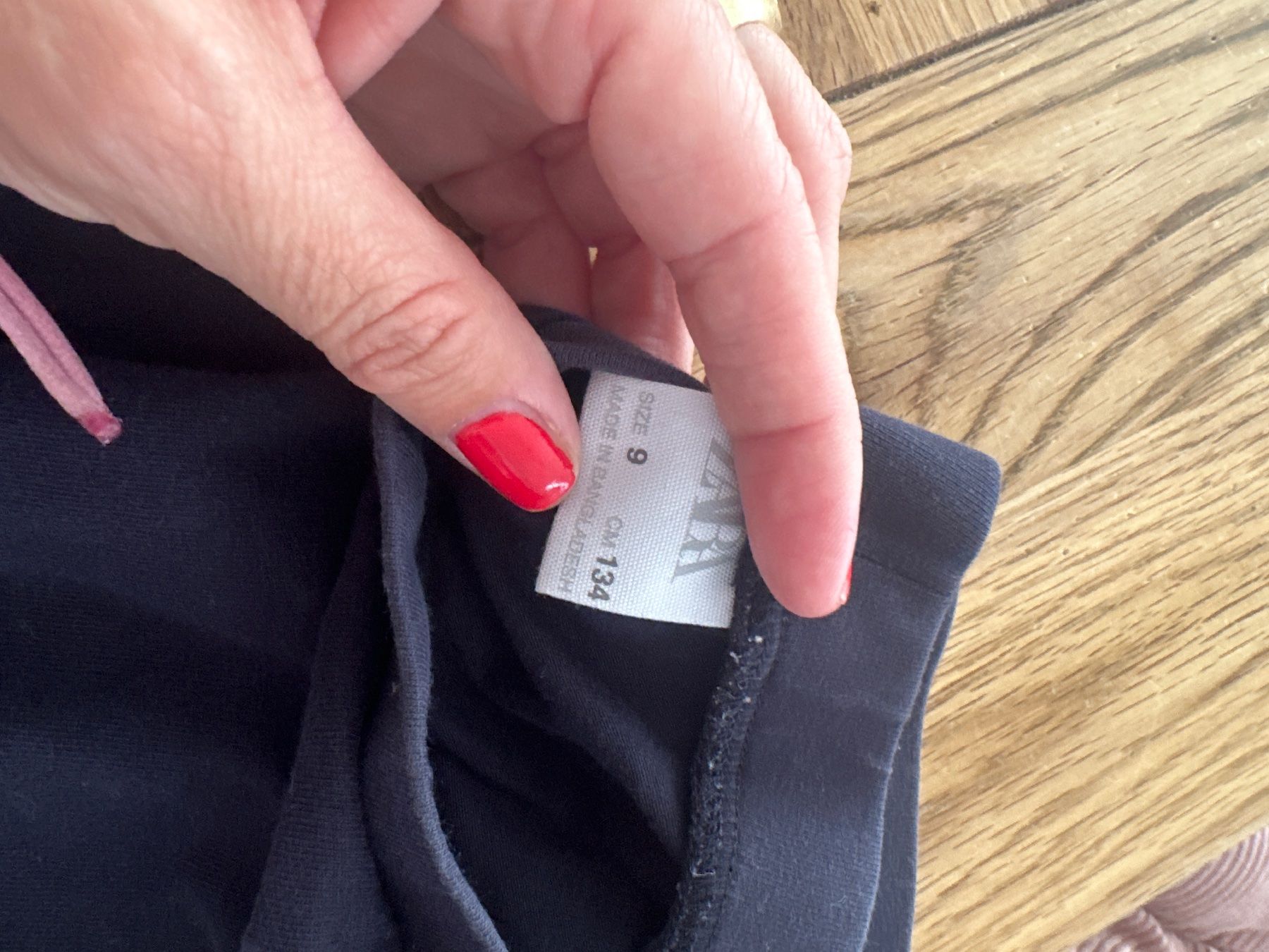 H&M Lotti & Set di vestiti: Kleid Mädchen 130cm und 140 cm – Usato da Rapperswil BE venduto da aro_66tx 5