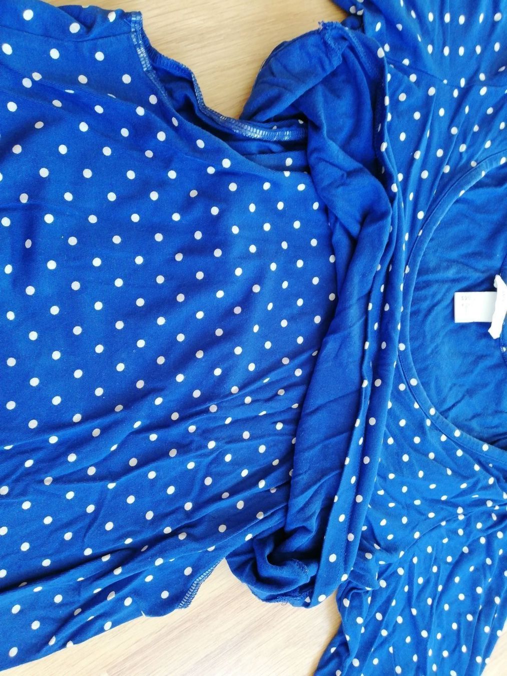 H&M T-shirts: Stilloberteil Gr M – D'occasion à Büttikon AG par Amineah 2