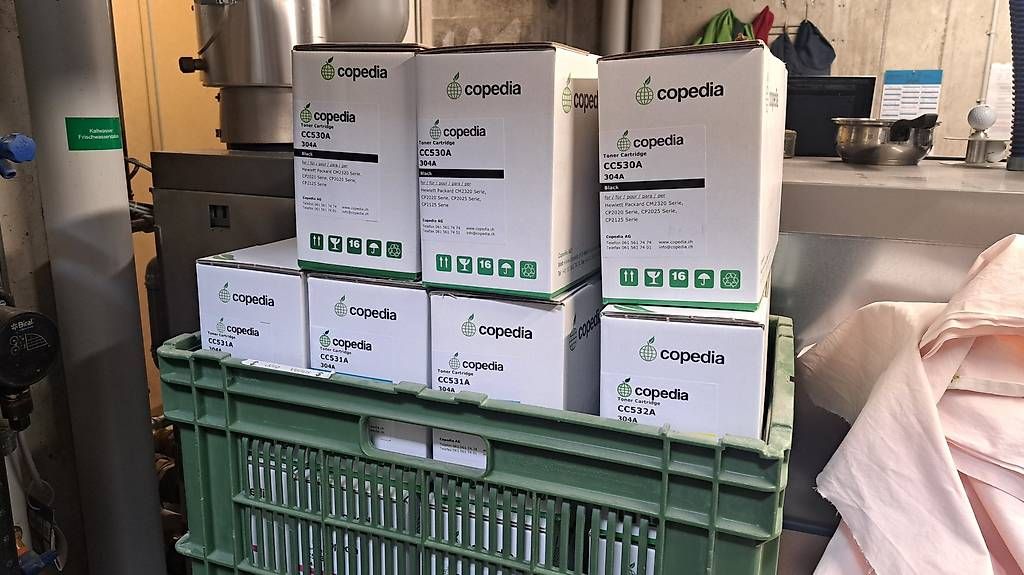Cartucce per stampanti & toner: Druckerpatronen Copedia CC532A – Usato da Sigriswil venduto da joe_2r9h