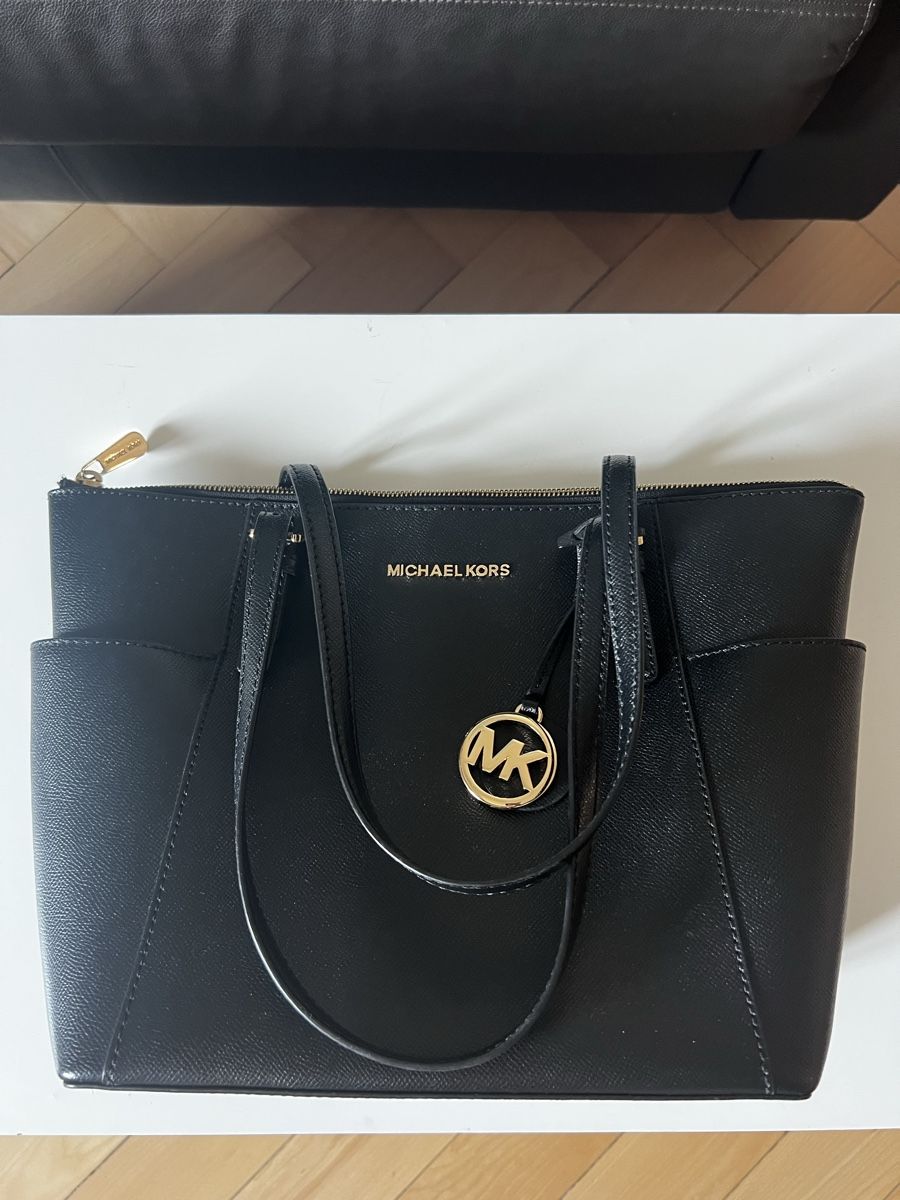 Michael Kors Taschen für Damen: Michael Kors Handtasche schwarz neuwertig – Gebraucht aus Bern von leo_lnw8 1