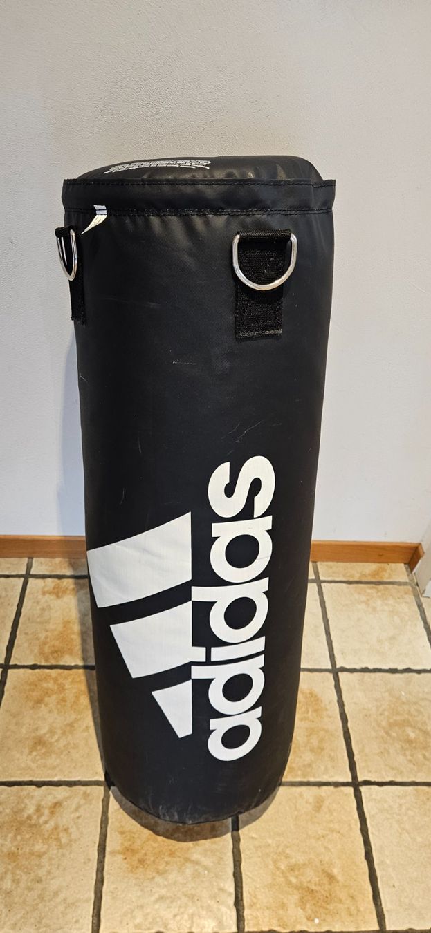 Boxsäcke: Boxsack- adidas – Neu (gemäss Beschreibung) aus Schänis von Fokker3