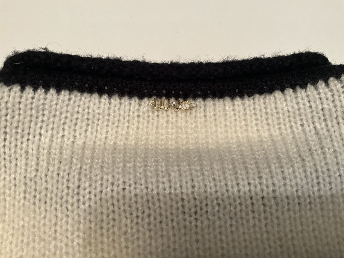 Altro in Moda donna: Poncho, LIU JO, S, 160/84A – Usato da Stäfa venduto da Rbeerli0 3