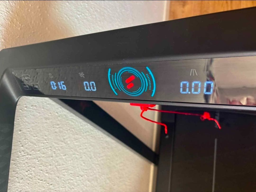 Hometrainer: Sporttech Laufband mit LED – Usato da Triengen venduto da dey_knn8 3
