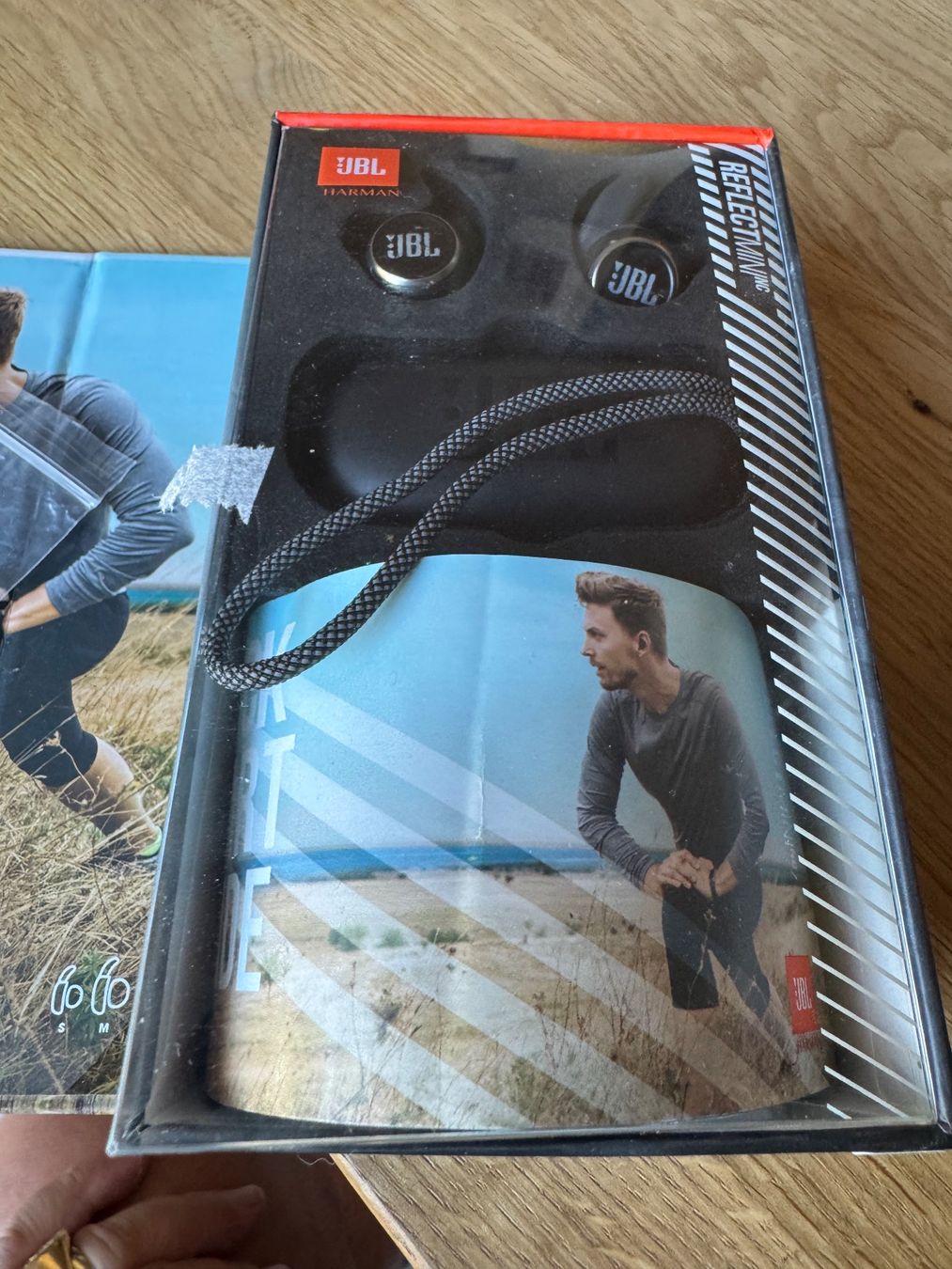 JBL Cuffie: JBL Reflect MINI NC in ear Kopfhörer mit Noisecancelling – Usato da Opfikon venduto da Camparisoda 3