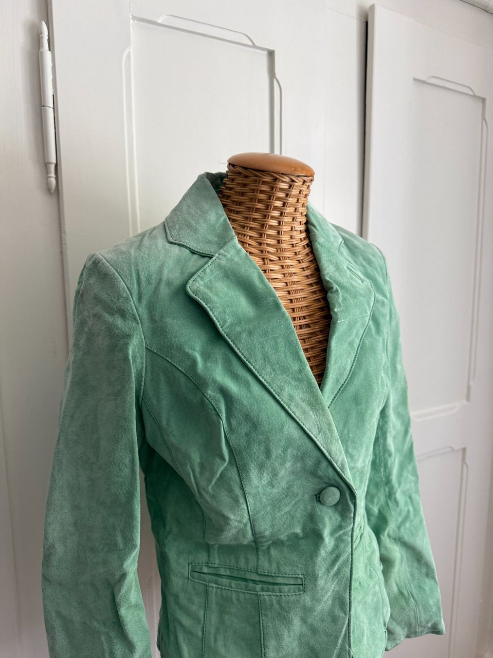 Vestes: IBANA - Lederjacke mintgrün 40 – D'occasion à Zürich par Diazaio 1