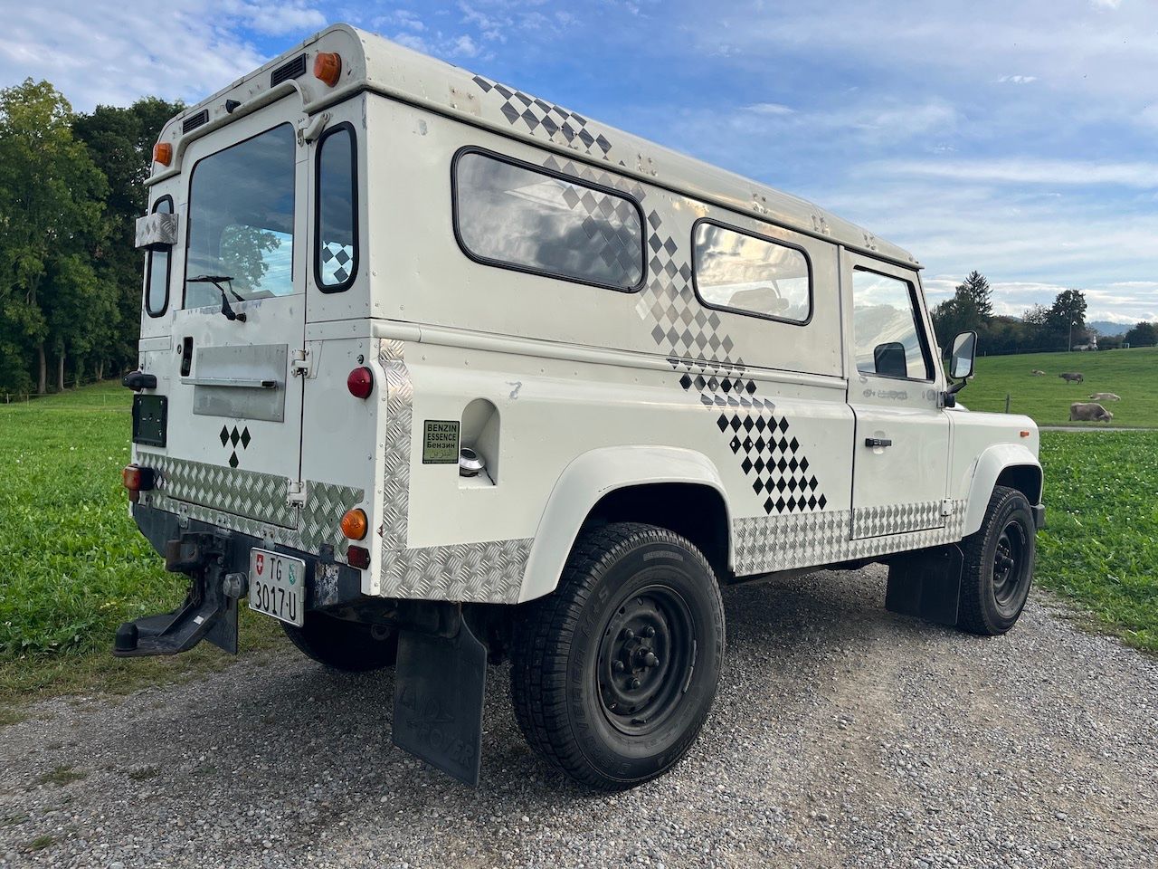 Land Rover Automobili: Land Rover 110 V8 Hardtop – Usato da Sirnach venduto da MaechlerAutomobile 2