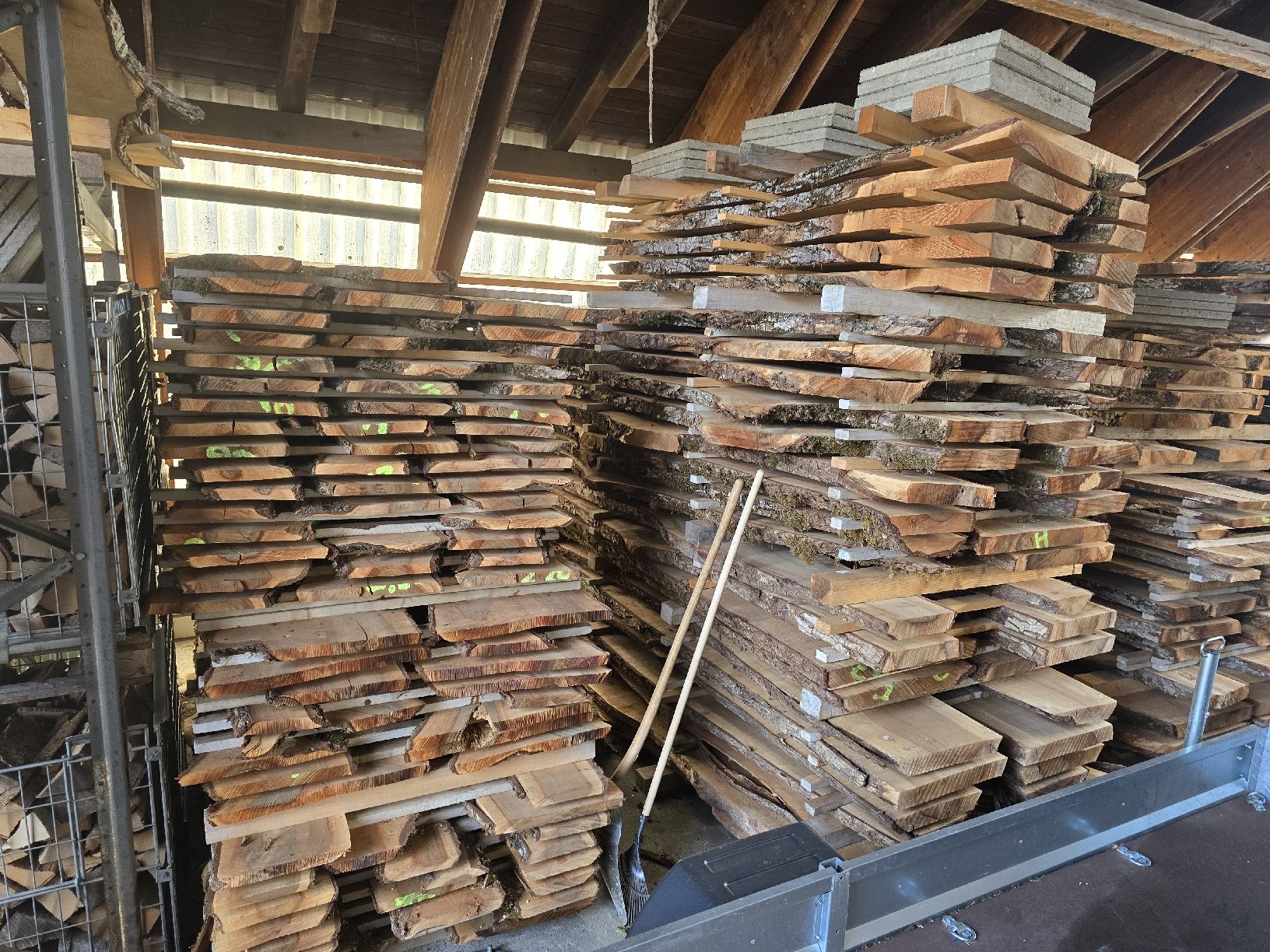 Holzartikel: Laubholz, Nussbaum, Eiche, Ahorn, Kirschbaum, Esche – Neu (gemäss Beschreibung) aus Ramsei von Waelchris