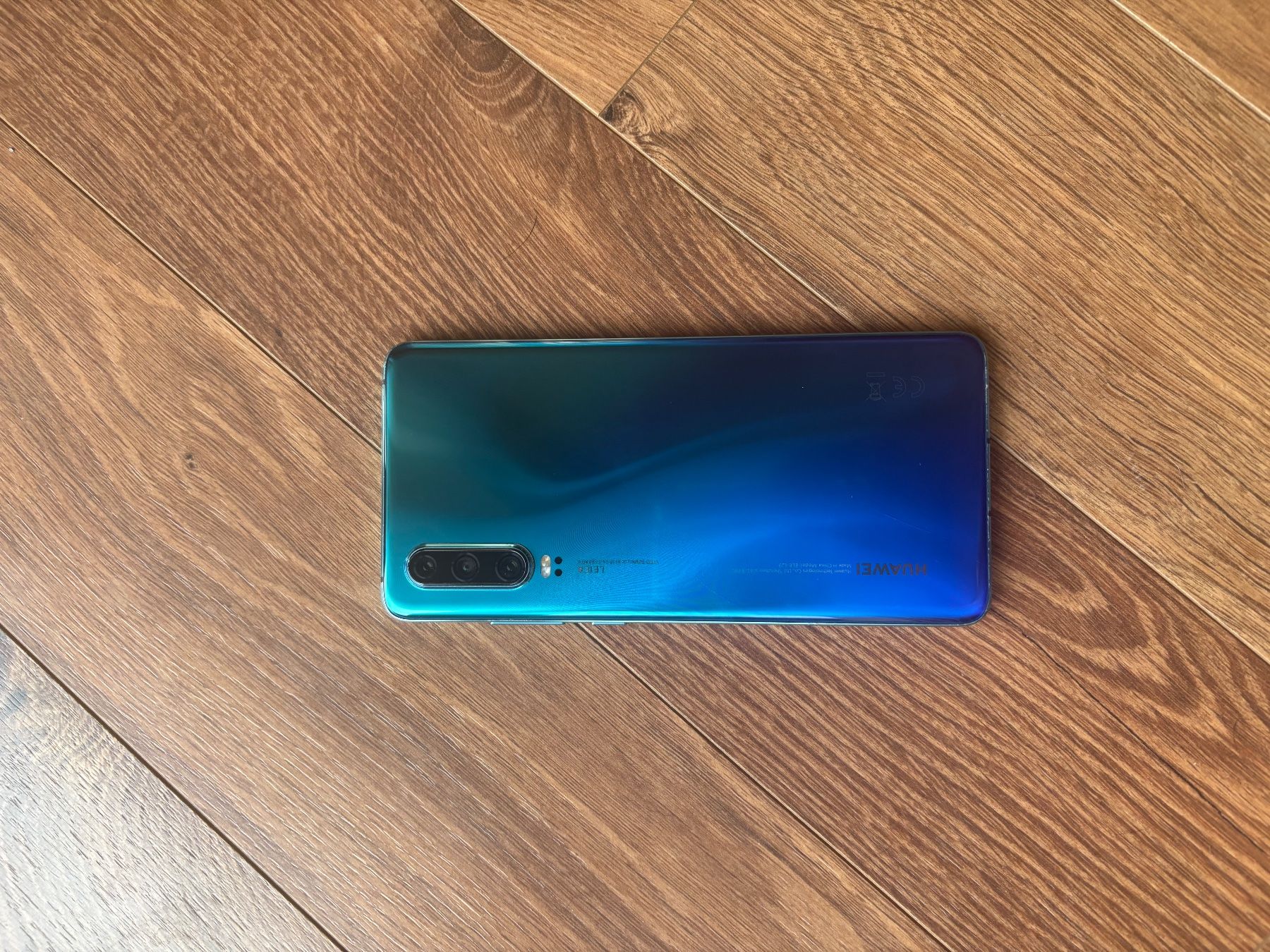 Huawei Handys / Smartphones: Huawei P30 Pro - Couleur Aurora – Gebraucht aus Porrentruy von pas_s95q