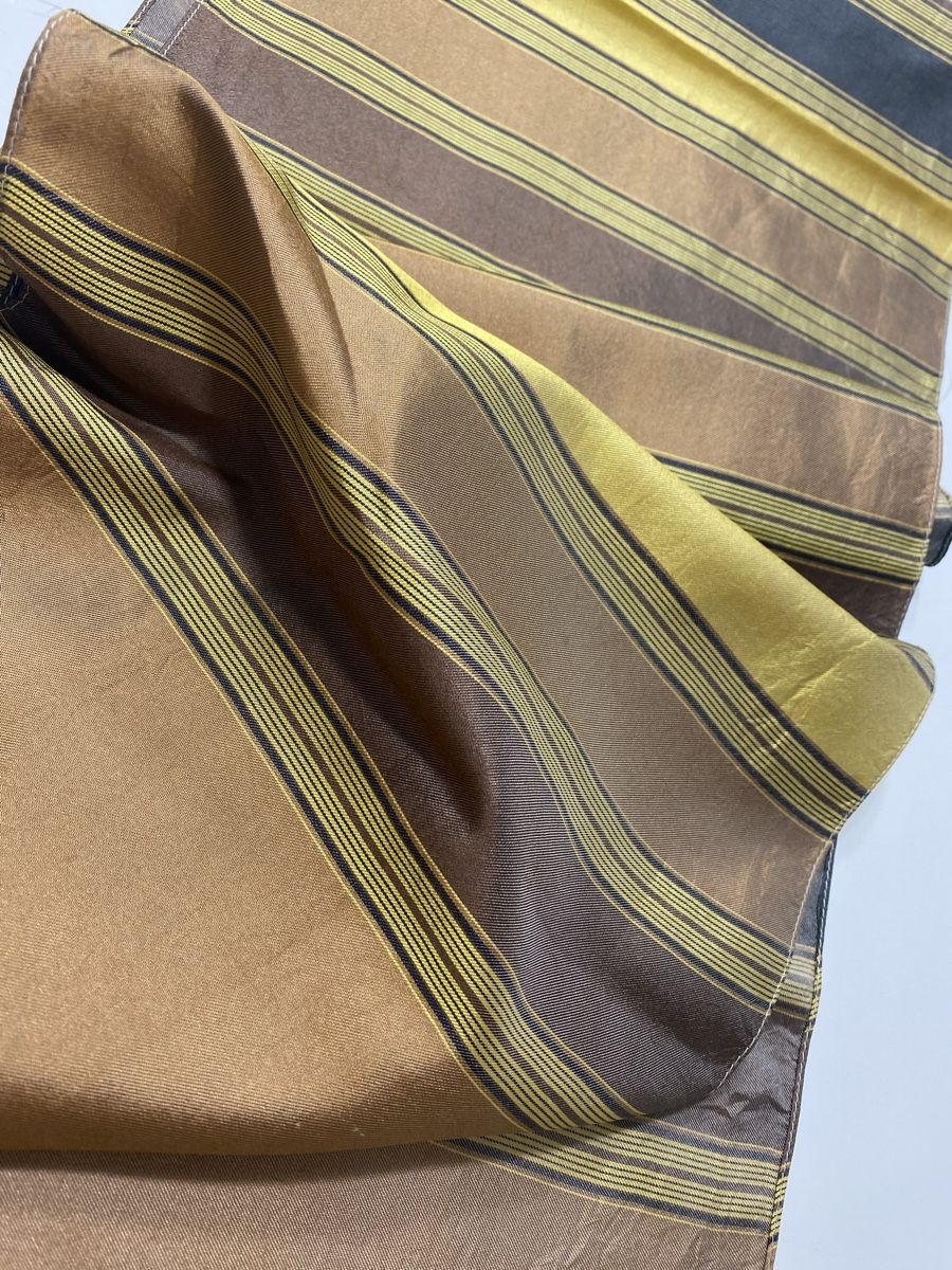 Foulard & Sciarpe: Seiden Schal 🌸 – Usato da Opfikon venduto da Luis144 9