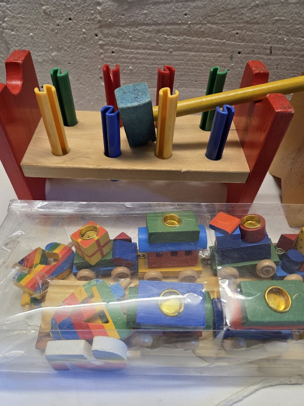Spielzeuge: Holzspielzeug Set Kinderbunt gemischt.. – Gebraucht aus Stans von Ducati16 4