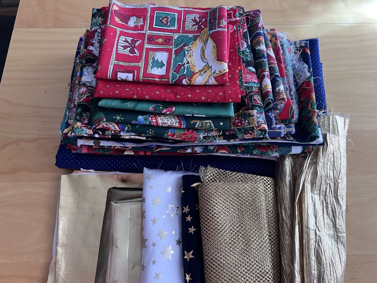 Tessuti: Lot de tissus patchwork motifs Noël – Usato da Bernex venduto da isa_c5fr 8
