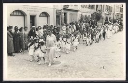 Foto-AK Bern, Mühlgasse, Solätte-Umzug