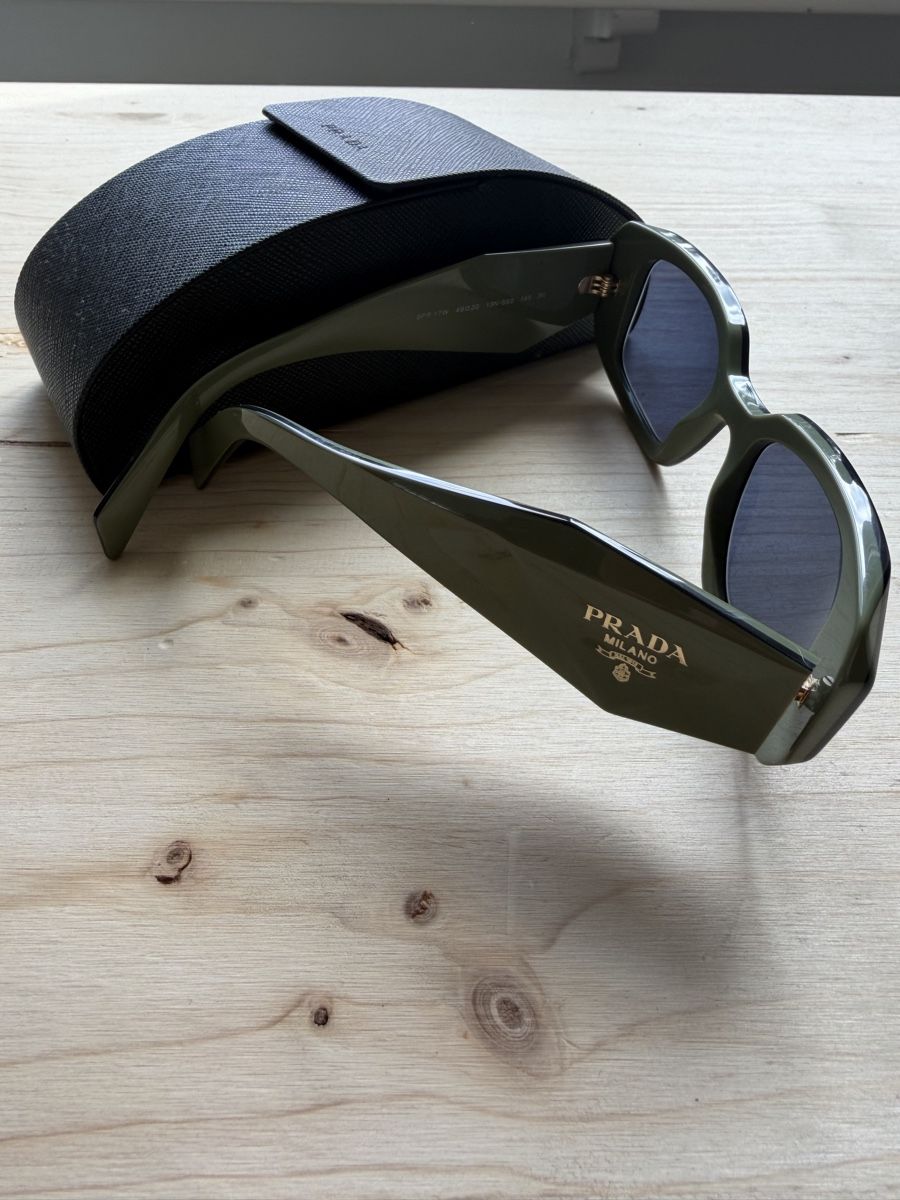 Prada Occhiali & Lenti: Neue Prada Sonnenbrille – Nuovo (secondo la descrizione) da Horgen venduto da thekooks95 1