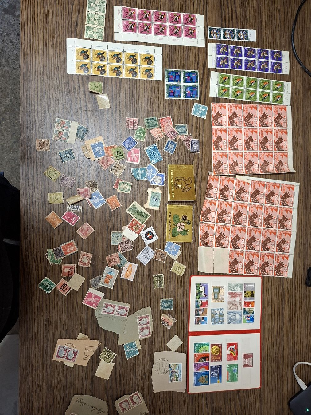 Alle Briefmarken: collection de timbres  – Gebraucht aus Coeuve von mat_9w2y 1