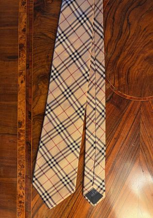 Original Burberry silk tie, model “Check”, in beige colour