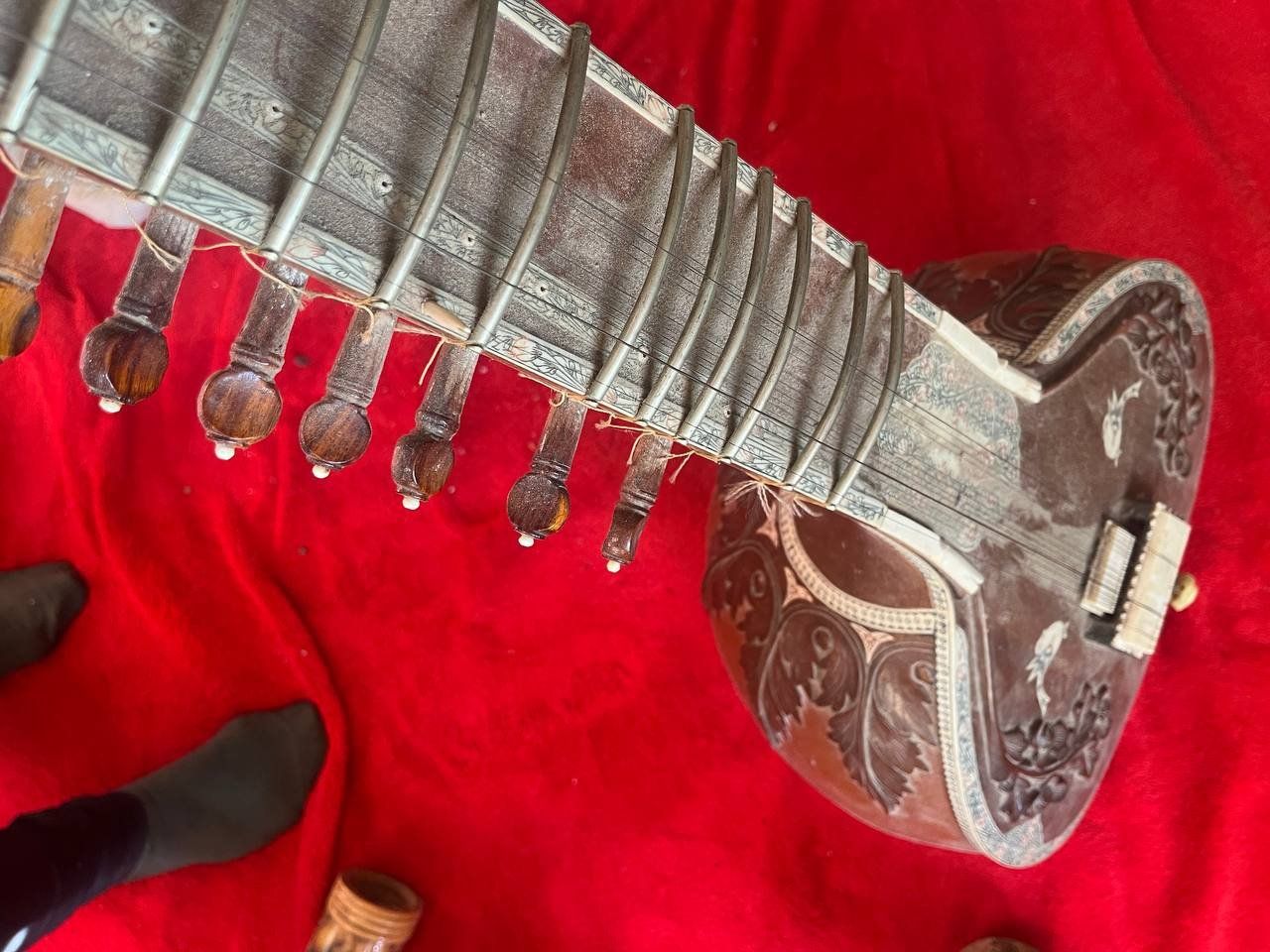 Musikinstrumente: Sitar – Gebraucht aus Cudrefin von BergteichM 1