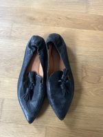 Schwarze Leder-Ballerinas mit Quasten, Grösse 40