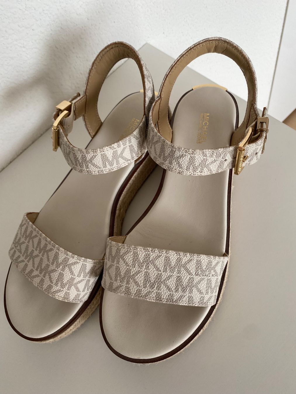 Michael Kors Scarpe da donna: Michael Kors Sandalen – Usato da Dübendorf venduto da fabiiisk 1
