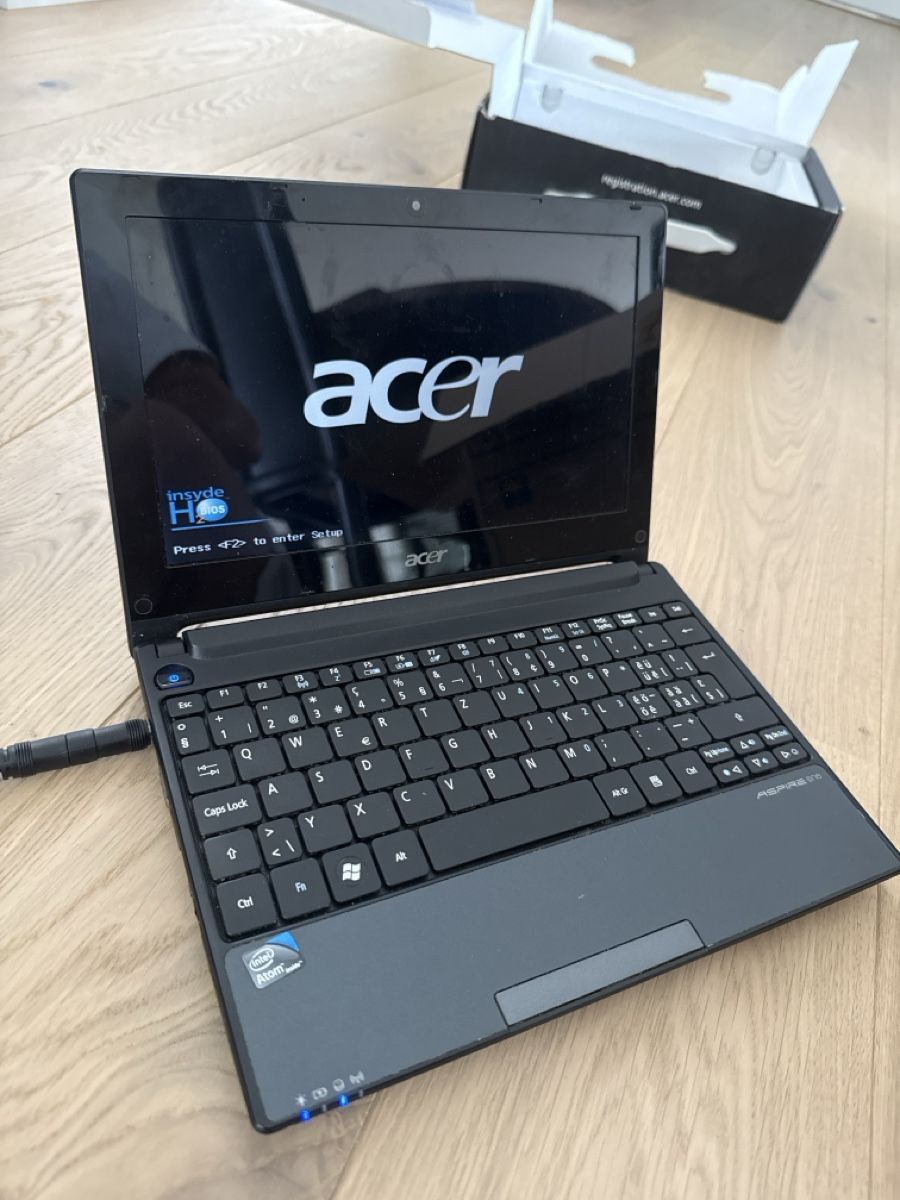 Acer Notebook: Acer Aspire One  – Difettoso da Bern venduto da U2000