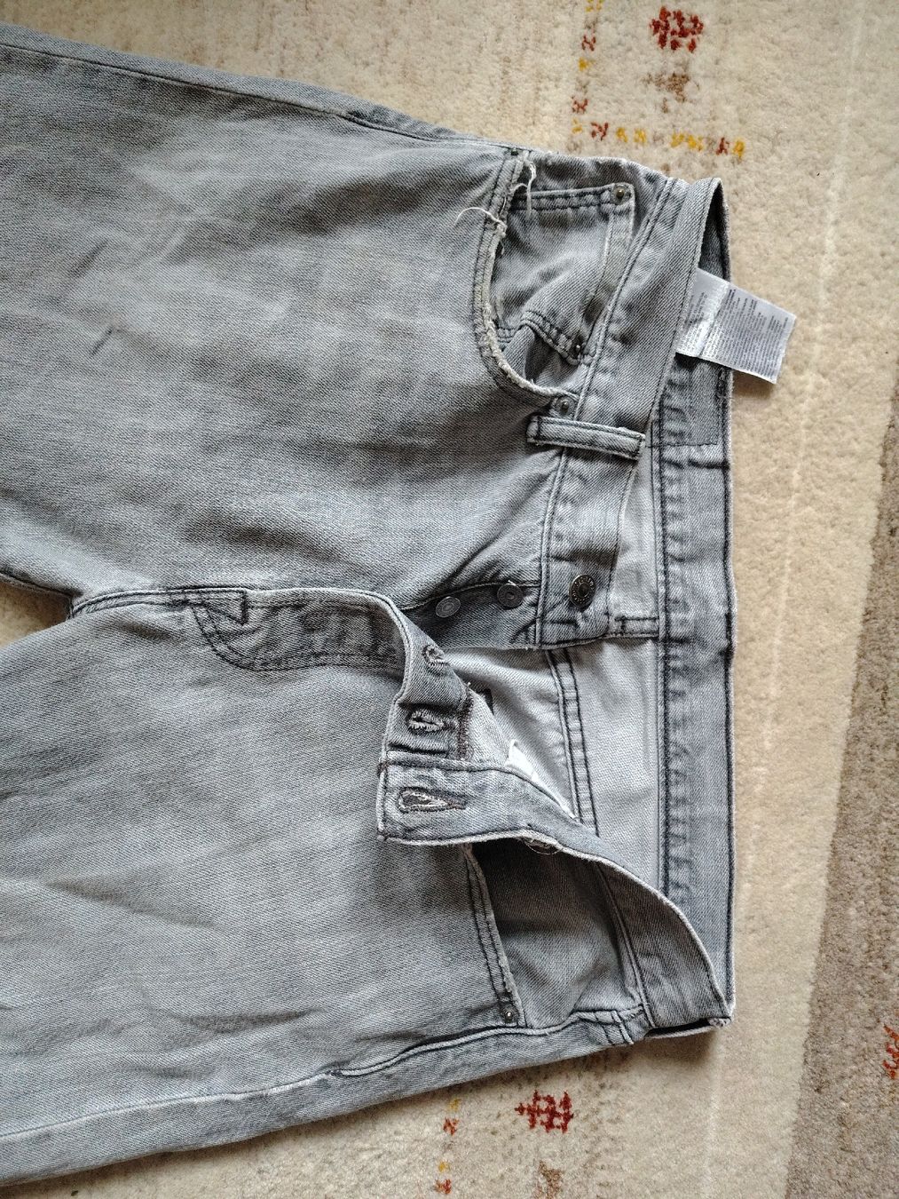 Levi's Jeans: Levi's Jeans Hellgrau W33 L32 – Usato da Bern venduto da jkn_mw8c 2