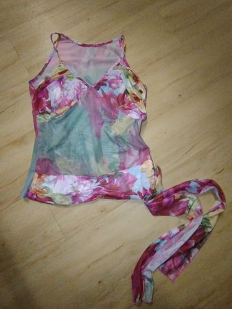 Beautiful Mesh Vintage Top Floral