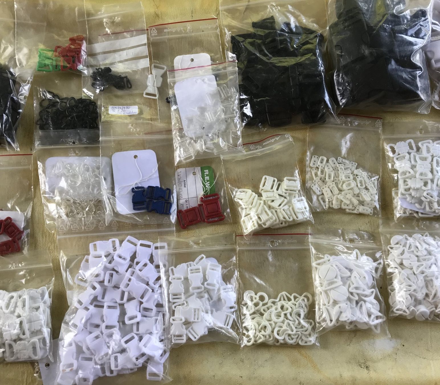 Kit bricolage: LOT VERSCHLÜSSE NEU – Nuovo (secondo la descrizione) da Ostermundigen venduto da crazy-horse-1840 3