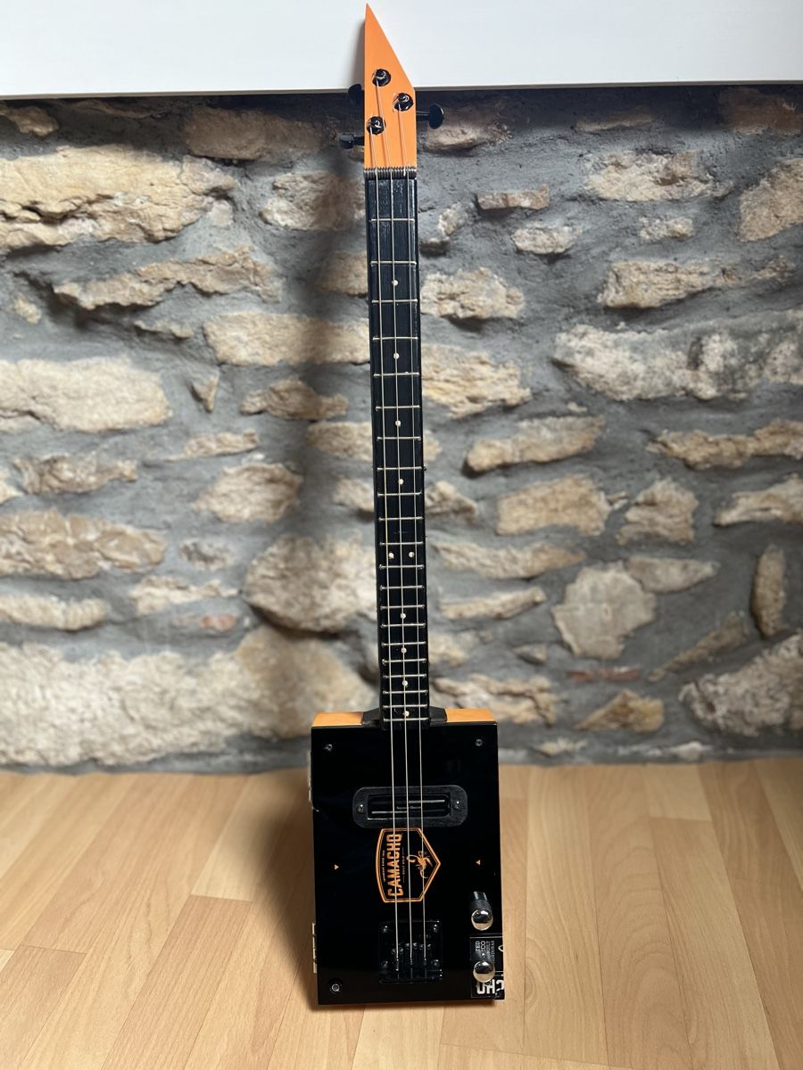Strumenti musicali: Cigar Box Guitar – Nuovo (secondo la descrizione) da Corcelles NE venduto da Yabo