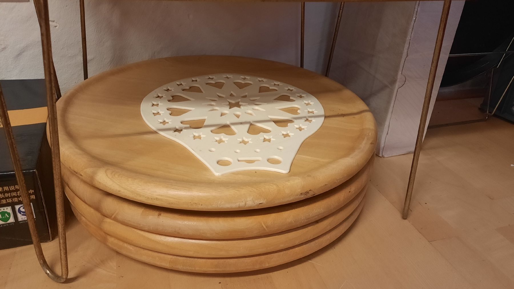 Articoli in legno: Holzdrehbretter – Usato da Boltigen venduto da tho_vhj6