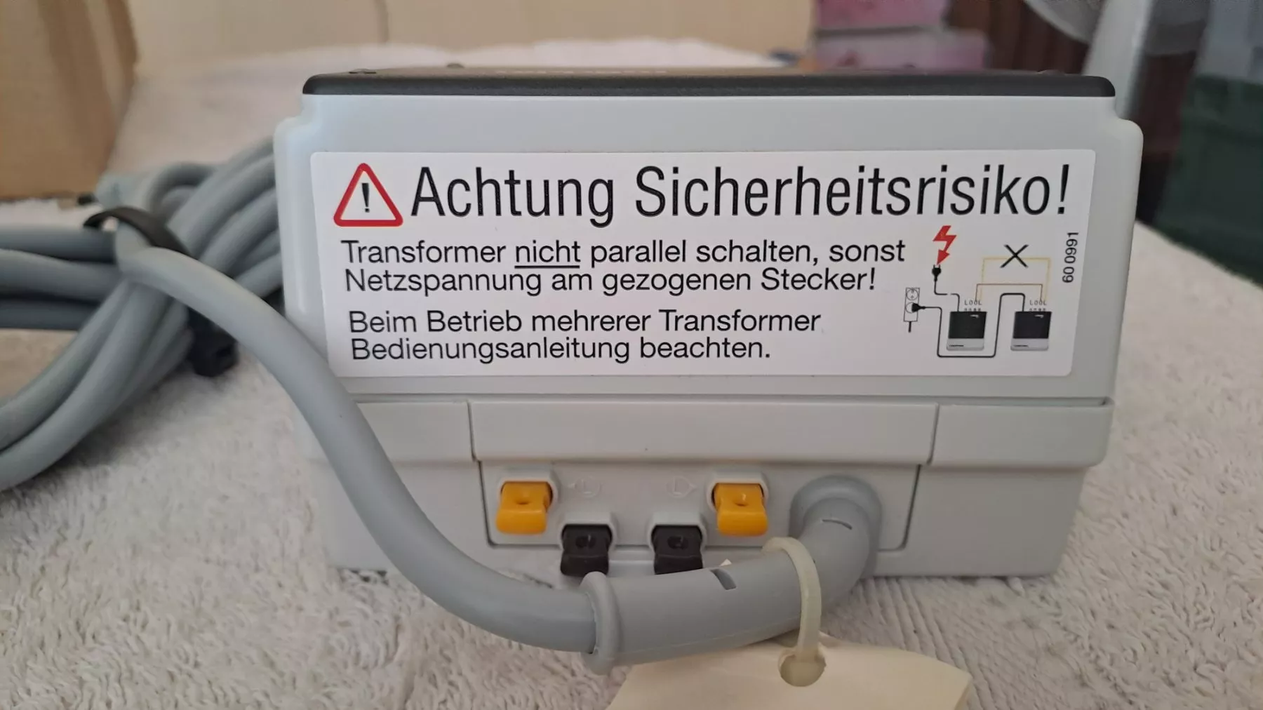 Märklin Modelleisenbahnen: Märklin 2 Trafos / 51 – Gebraucht aus Winterthur von Riebeli333 3