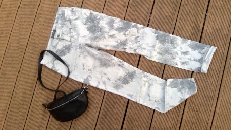 Pantalon motifs fleurs MADDISON, taille 38 (85cm)