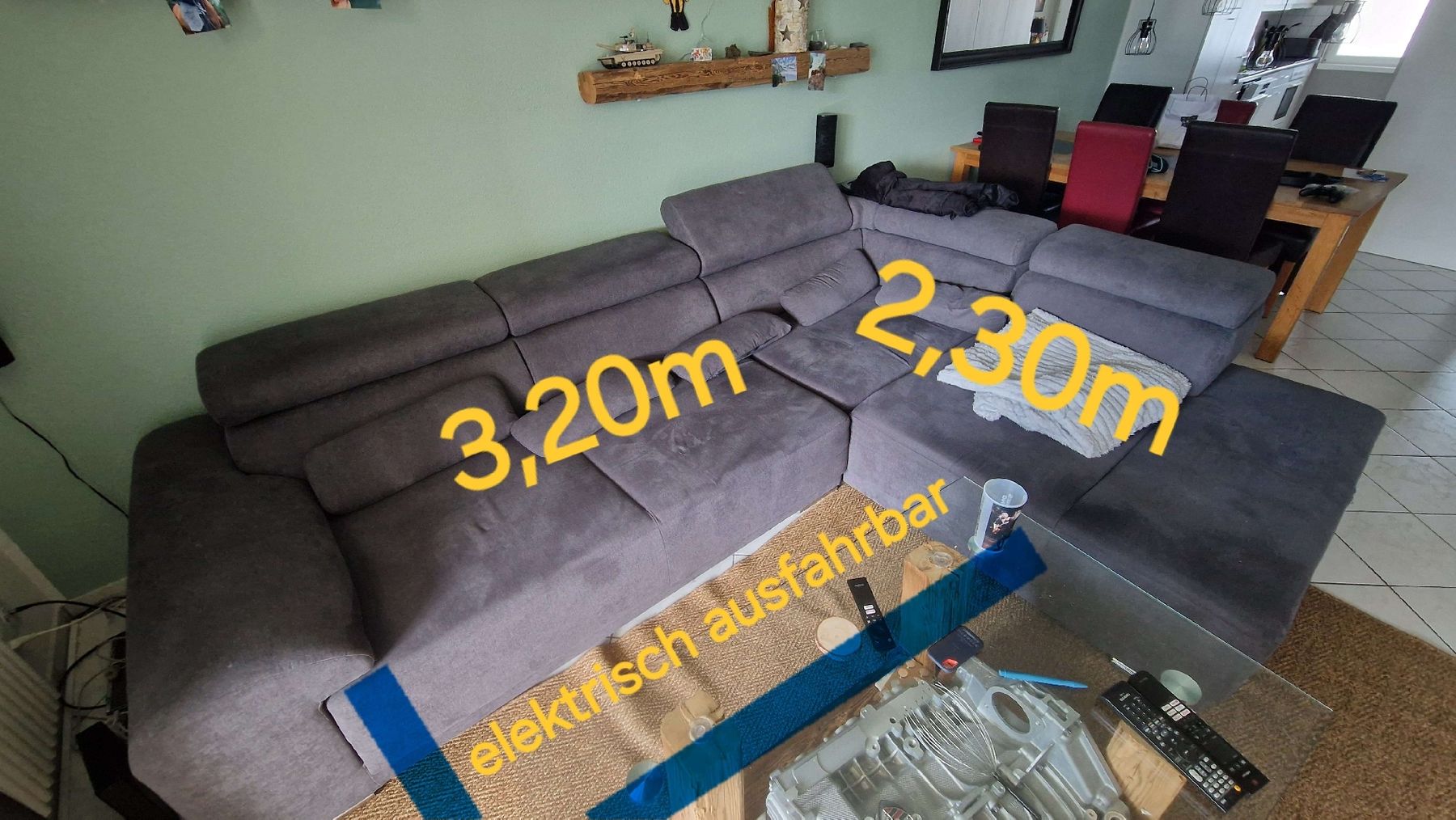 Sofas: Ecksofa grau mit elektrischer Ausfahrfunktion 3,20m – D'occasion à Thun par Misterx86