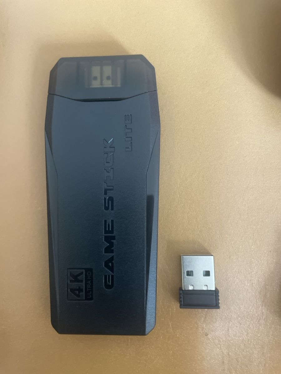 Console: Console de jeux rétro Game Stick Lite 4K & gaming mouse – Nuovo (secondo la descrizione) da Forel (Lavaux) venduto da vuf_rdl9 3