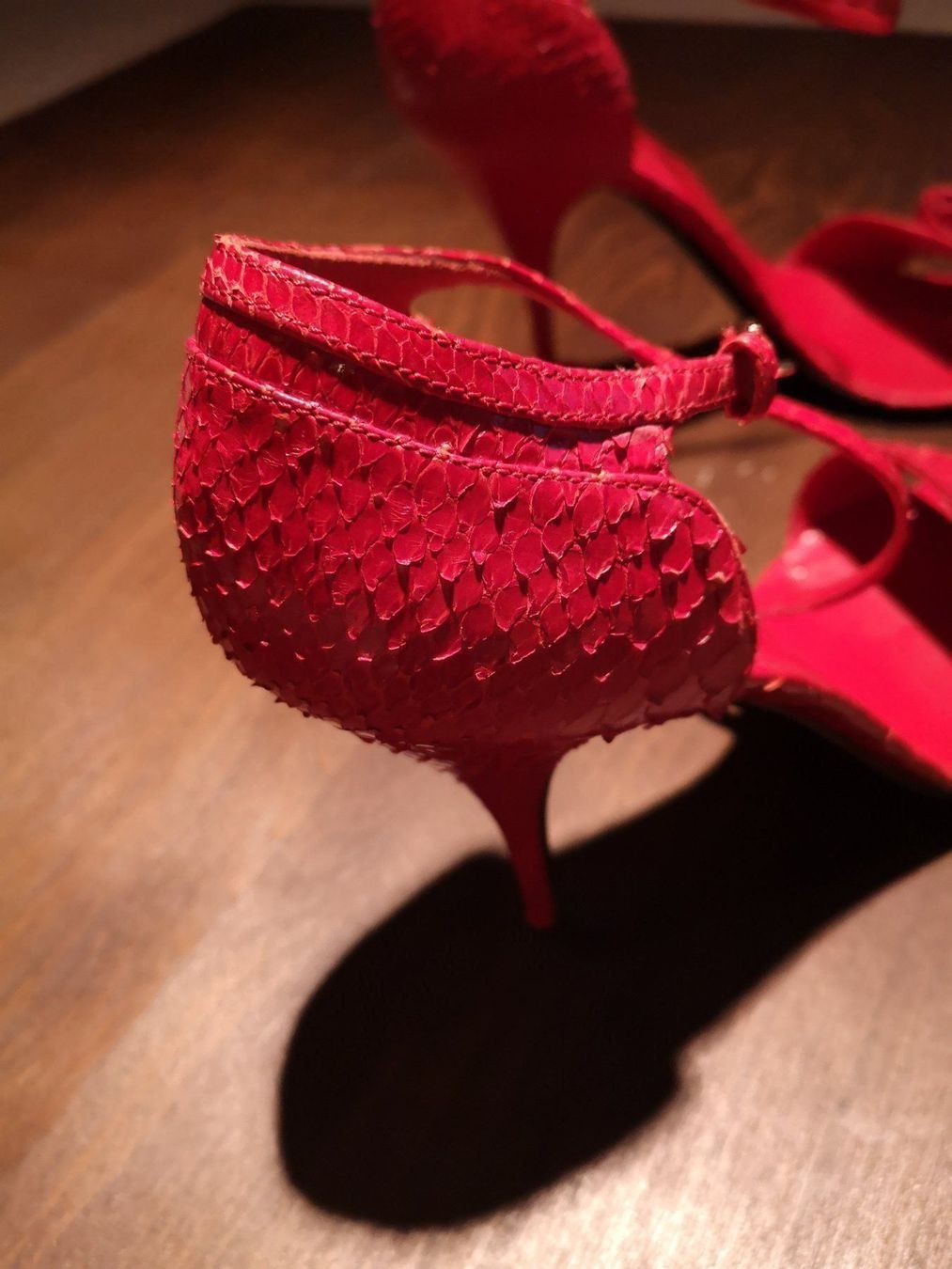Valentino Scarpe da donna: Valentino Damen Pumps Gr. 39 1/2 – Nuovo (secondo la descrizione) da Oberwil BL venduto da Gutundsuperklein16 4