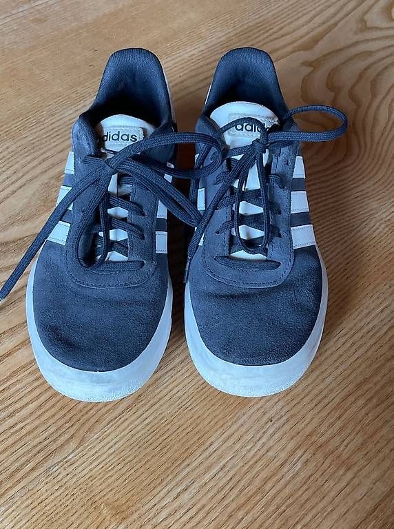 Scarpe da donna: Adidas Gr. 38 – Usato da Zweisimmen venduto da Mikat 2