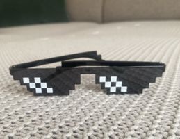 Sonnenbrille Pixel Mosaik Design schwarz neu