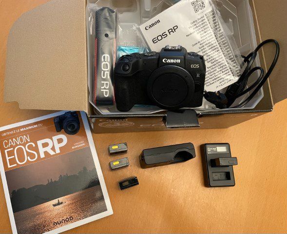 CANON EOS RP Body only + accu Canon + livre + sup L | Kaufen auf Ricardo