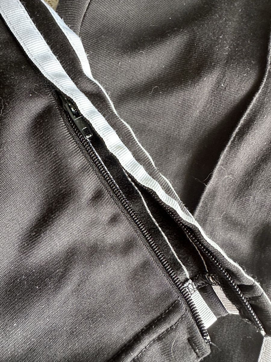 Adidas Pantaloni: Adidas Trainerhose Gr 38 – Usato da Sierre venduto da Tracy83 2