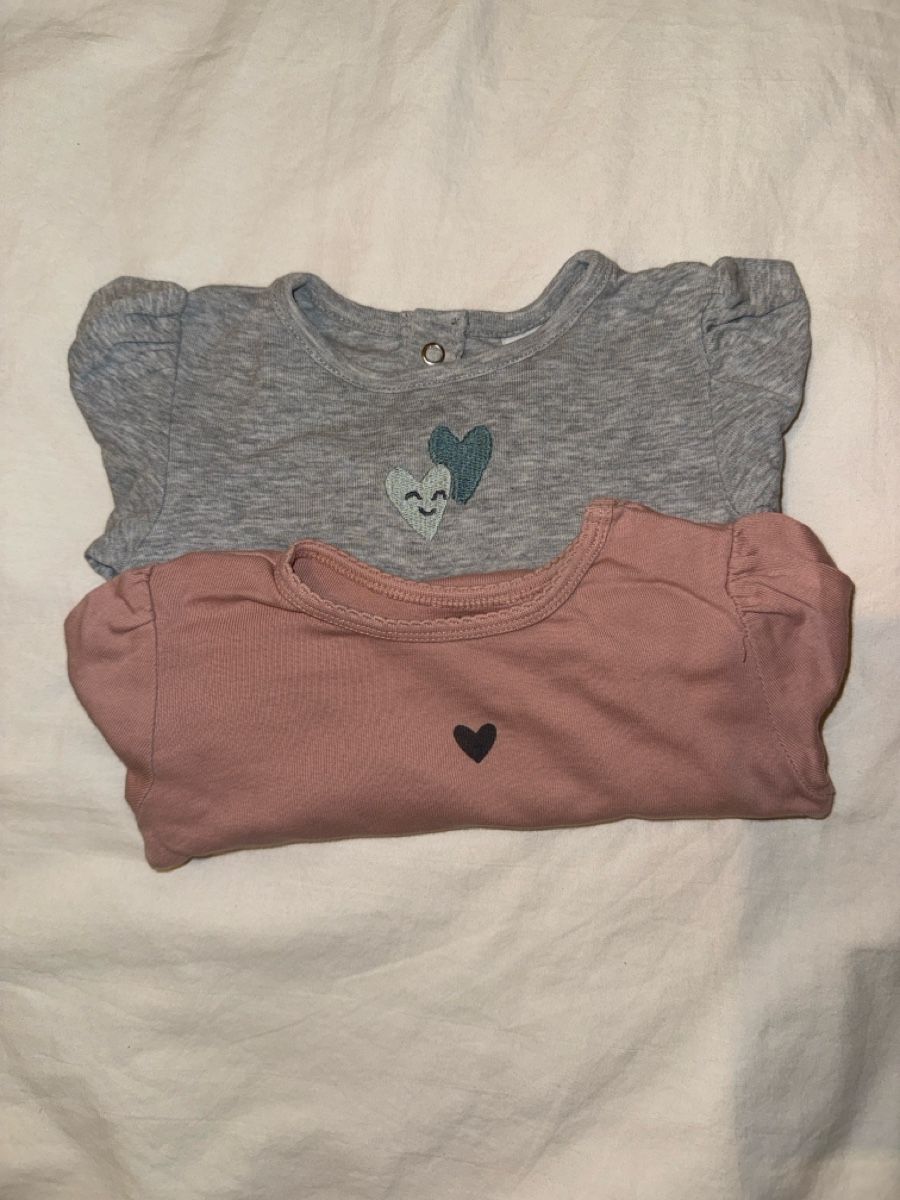 H&M Lotti & Set di vestiti: Lot de 8 bodies taille 92 – Usato da Saillon venduto da alico 3