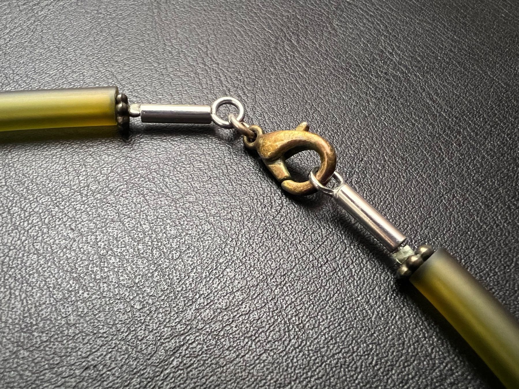 Ketten: Collier mit Fröschen – Gebraucht aus Thalheim AG von Cox-51 4